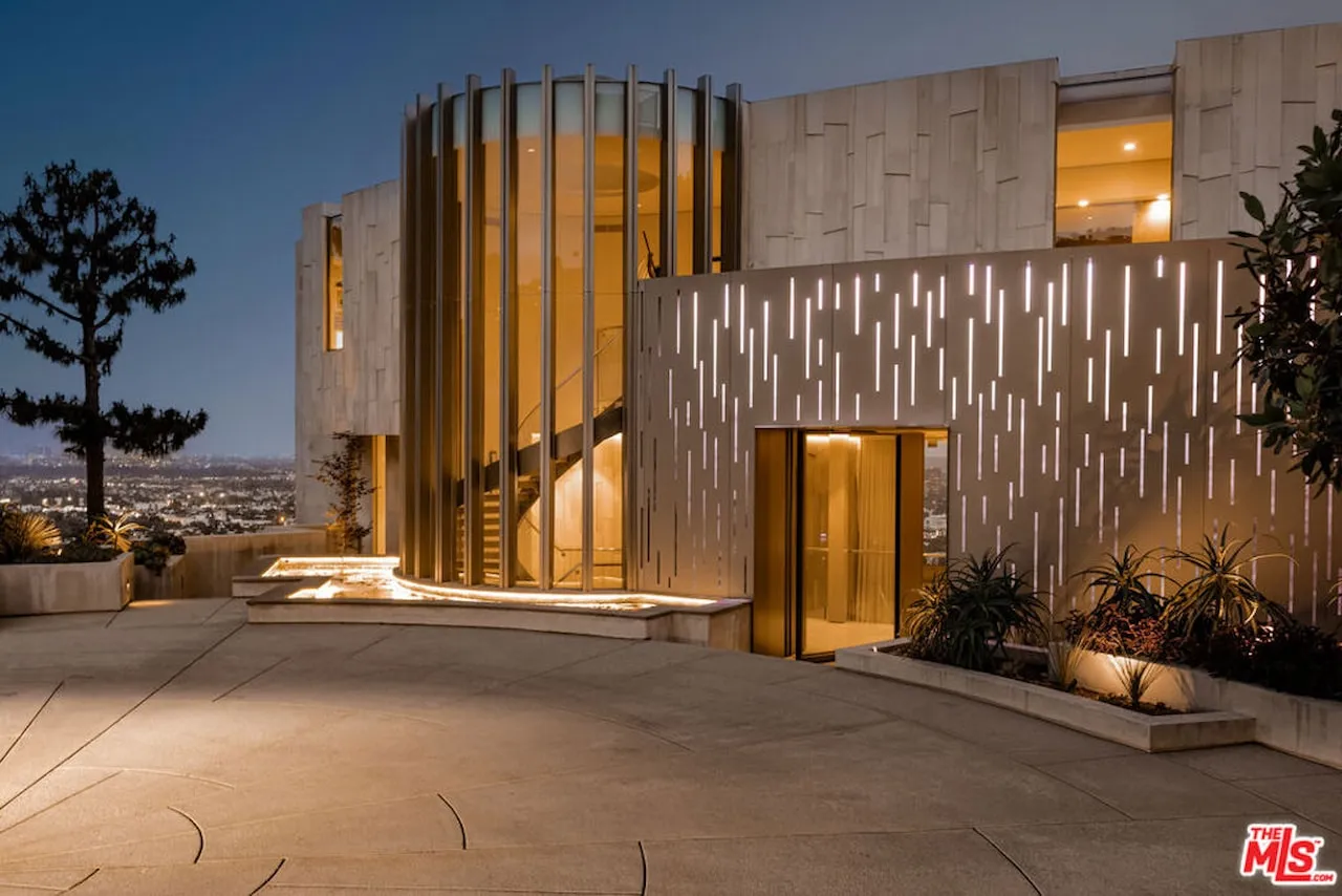 1302 Collingwood Place Hollywood Hills 5 Bedroom Luxury Estate For Sale — property photograph 9