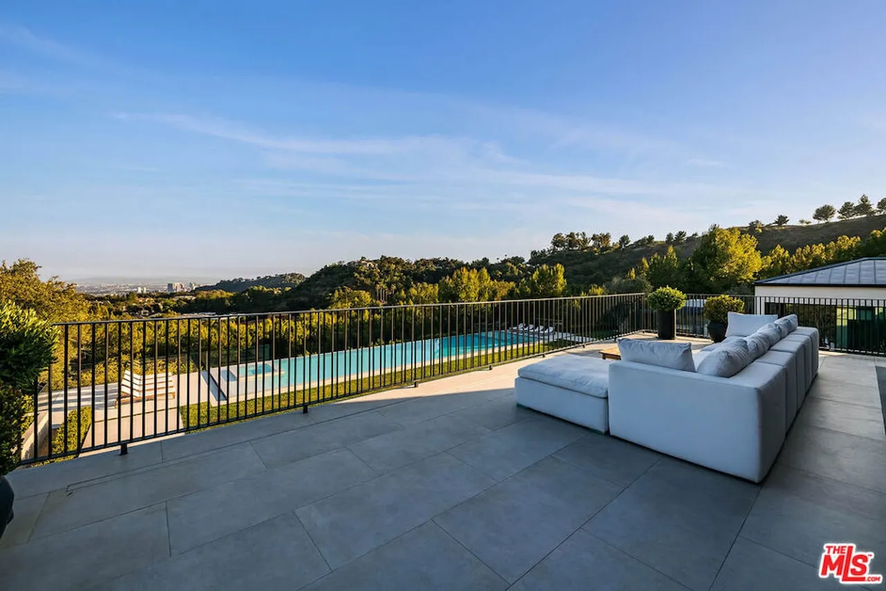 73 Beverly Park Lane Beverly Hills 9 Bedroom Luxury Estate For Sale — property photograph 36