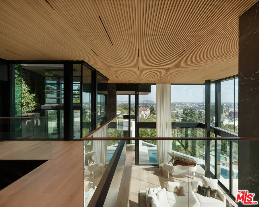 9126 Cordell Drive Hollywood Hills 9 Bedroom Luxury Estate For Sale — Hollywood Hills