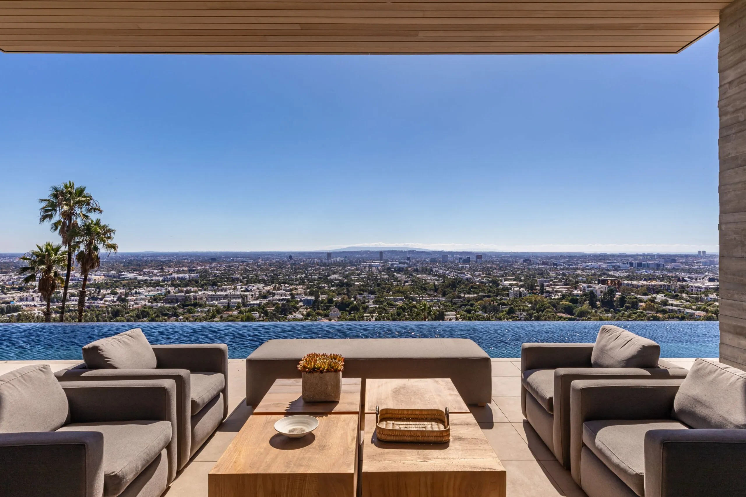 7661 Curson Terrace Hollywood Hills 7 Bedroom Luxury Estate For Sale — property photograph 13