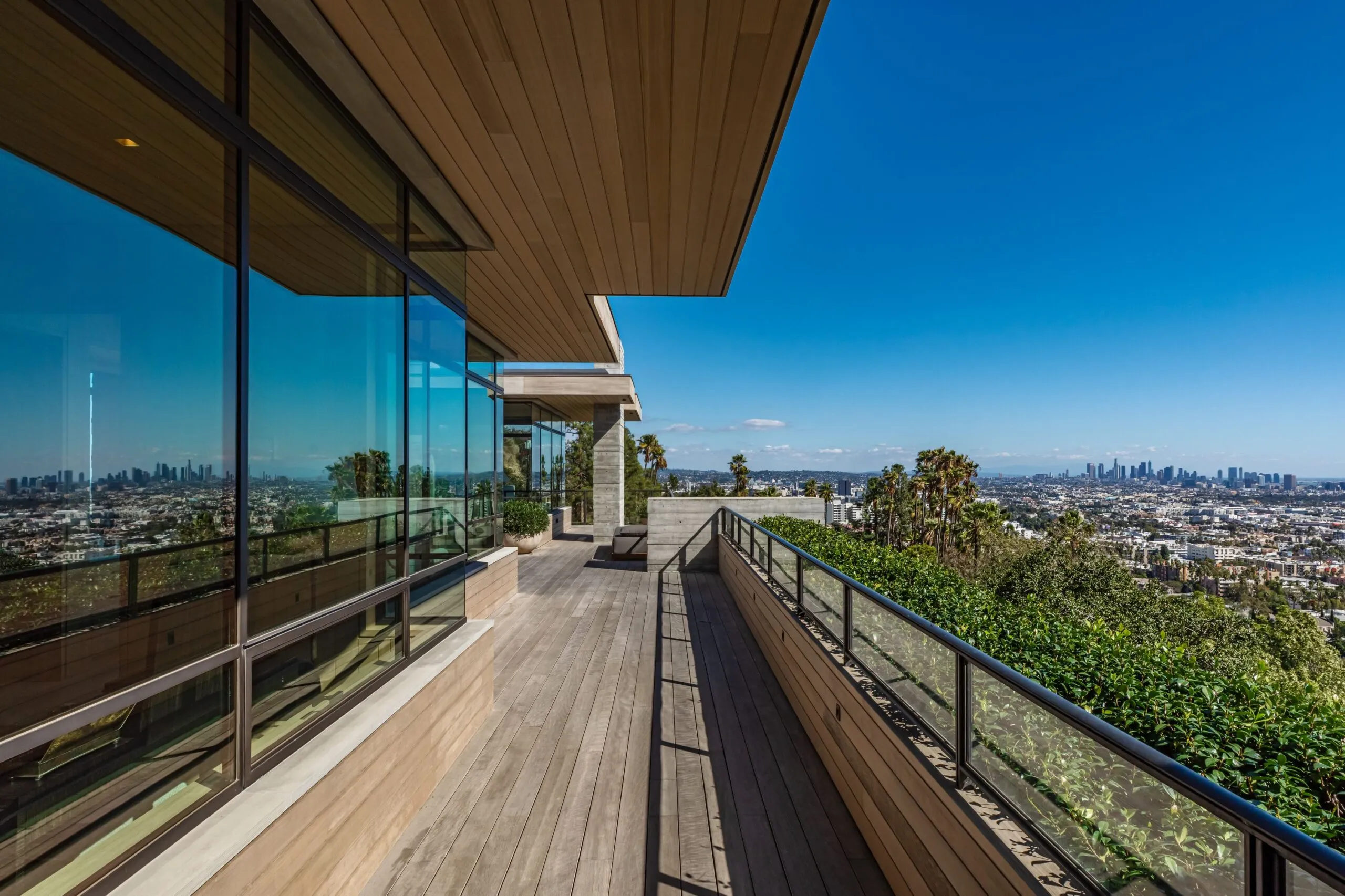 7661 Curson Terrace Hollywood Hills 7 Bedroom Luxury Estate For Sale — property photograph 14