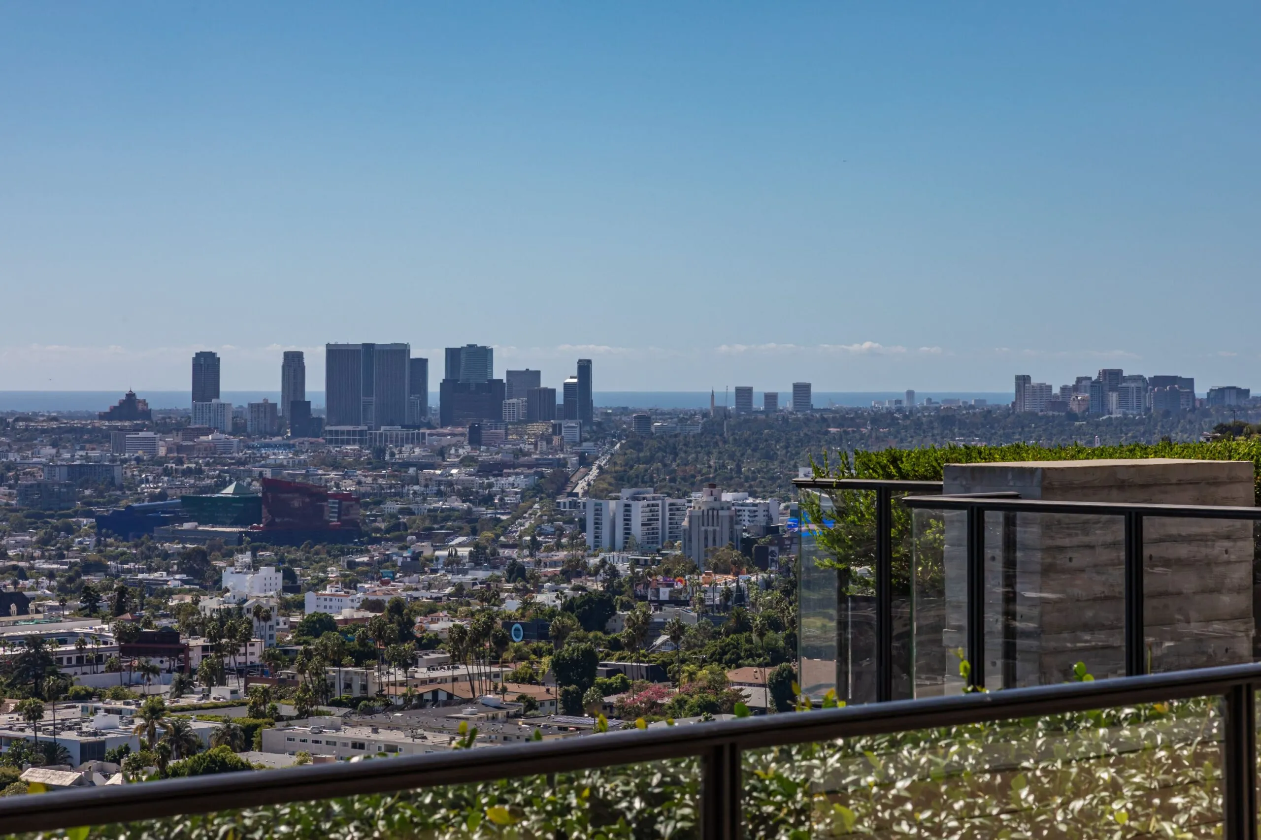 7661 Curson Terrace Hollywood Hills 7 Bedroom Luxury Estate For Sale — property photograph 17