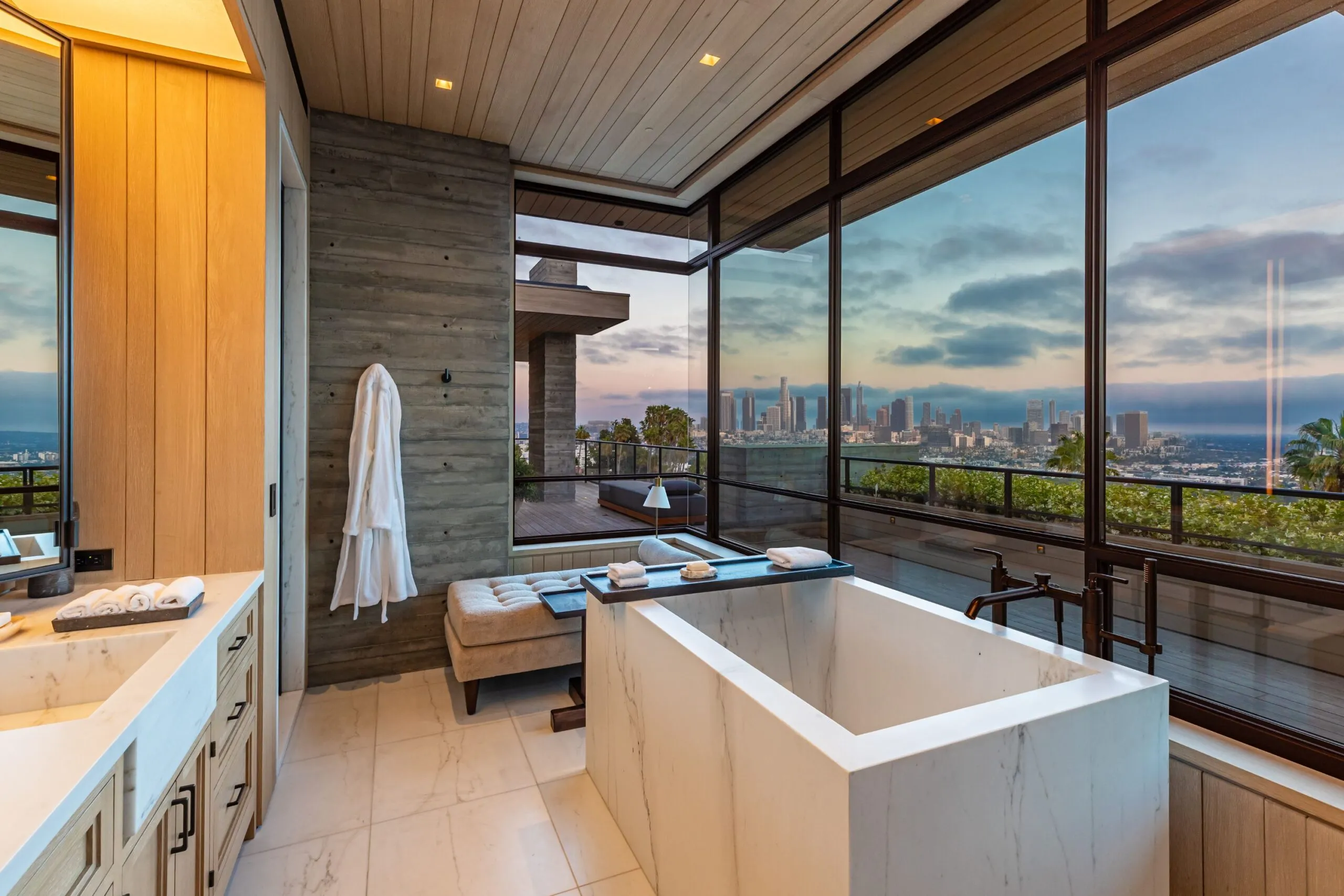 7661 Curson Terrace Hollywood Hills 7 Bedroom Luxury Estate For Sale — property photograph 33