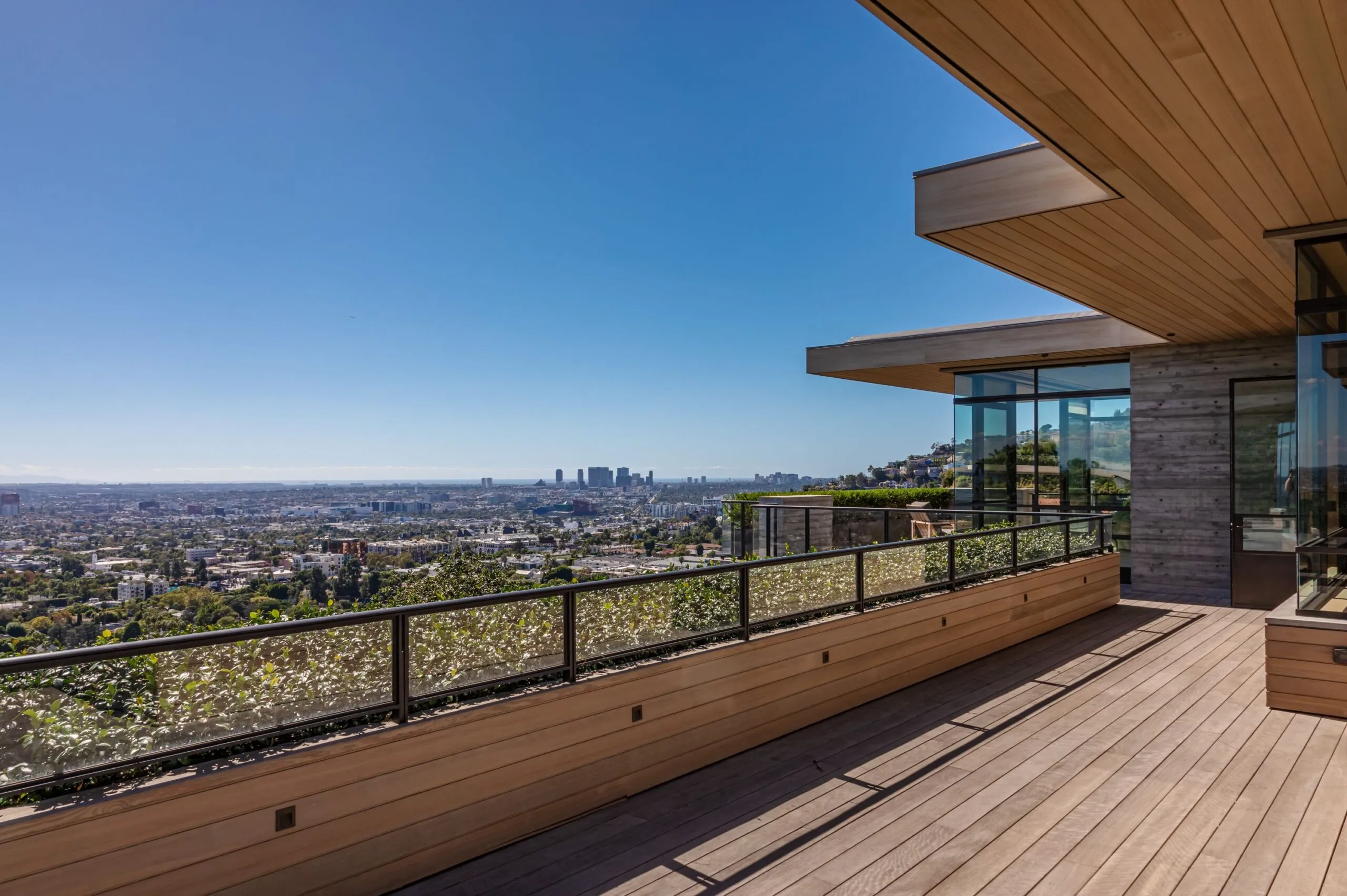 7661 Curson Terrace Hollywood Hills 7 Bedroom Luxury Estate For Sale — property photograph 8